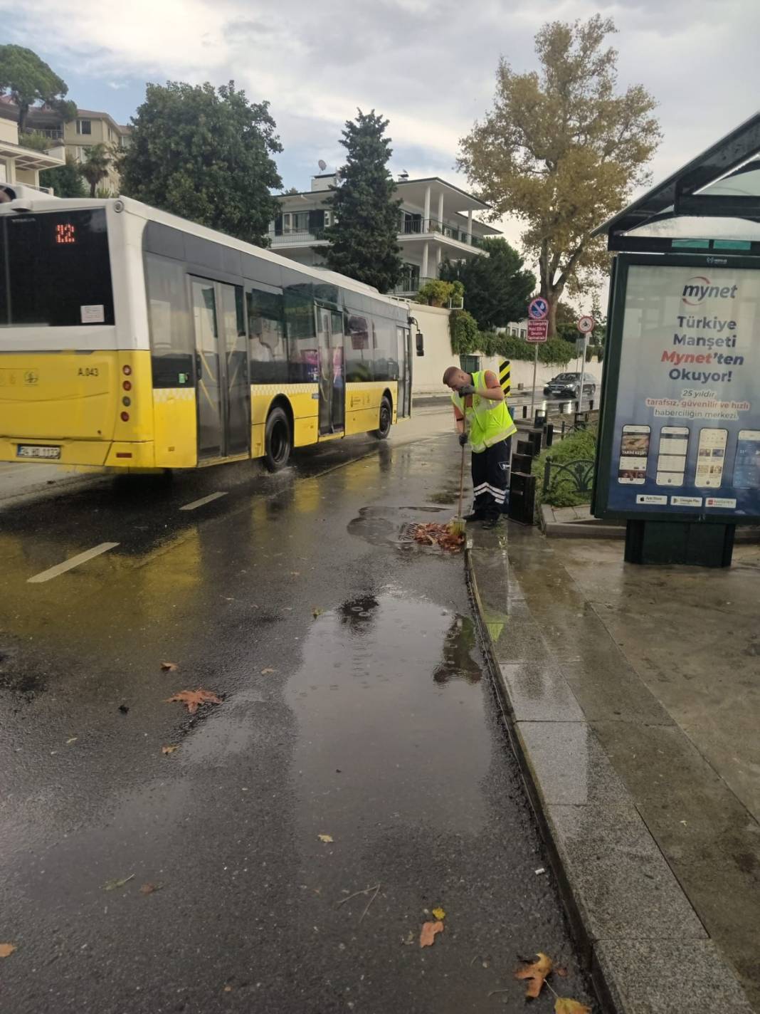 Kuvvetli yağış İstanbul'u vurdu, İBB görüntüleri paylaştı 25